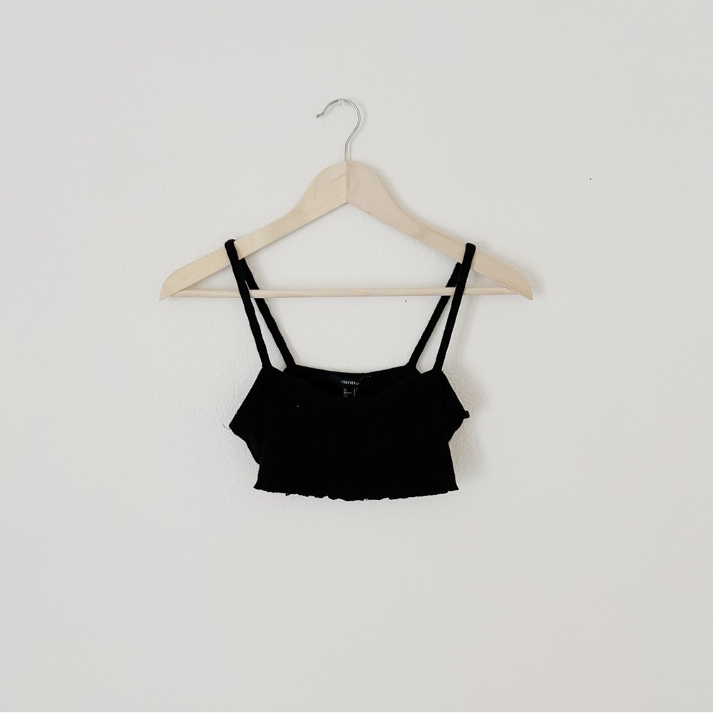 LIKE NEW! BLACK! LETTUCE HEM CROP TOP!